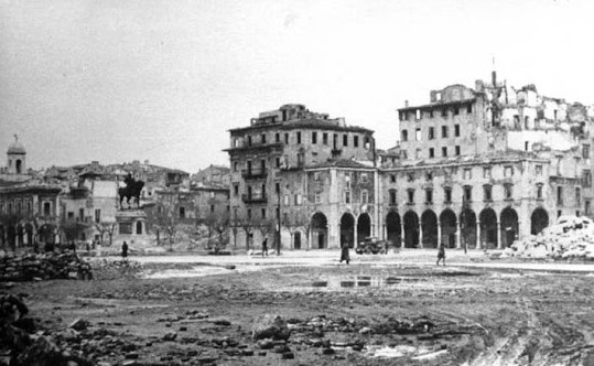 piazza grande livorno bombardamenti