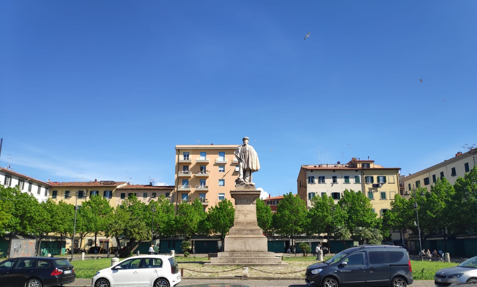 piazza garibaldi livorno 1